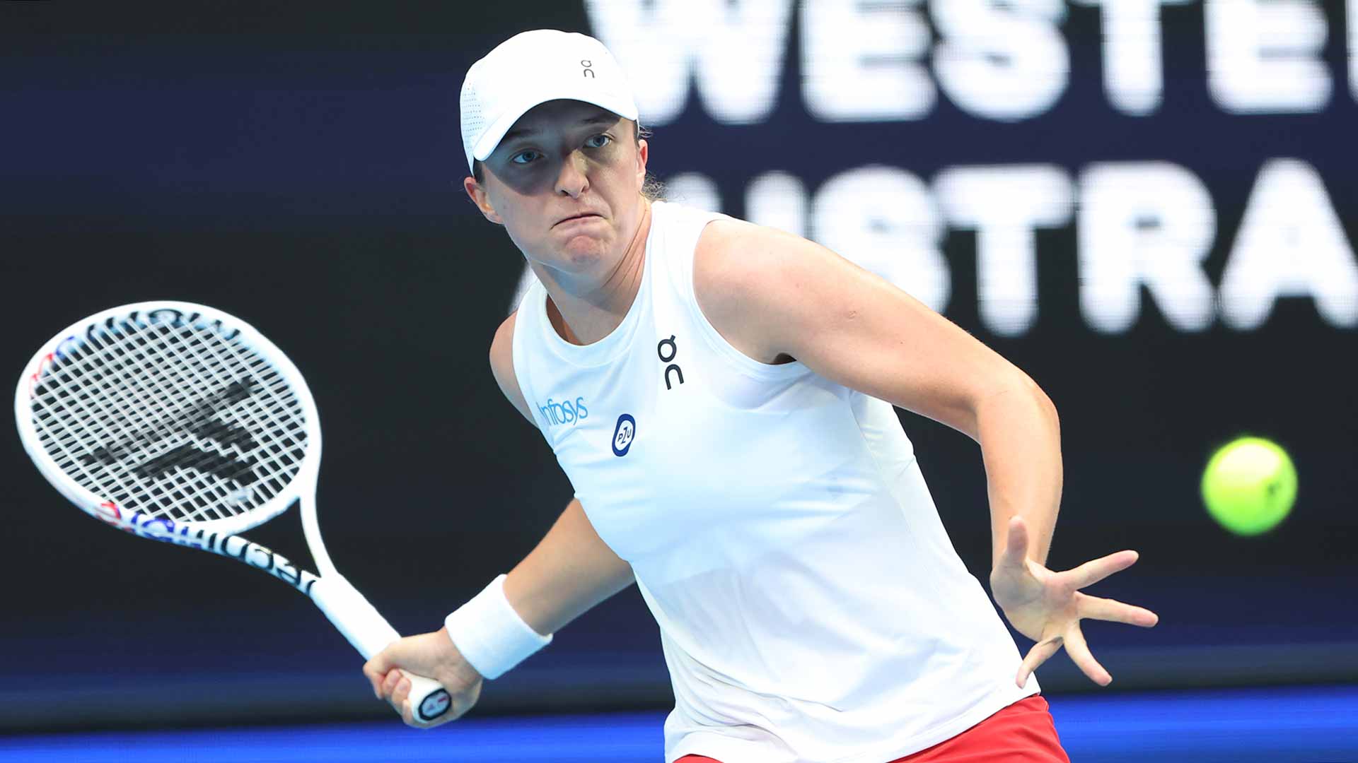Hurkacz, Swiatek guide Poland to opening victory in Perth