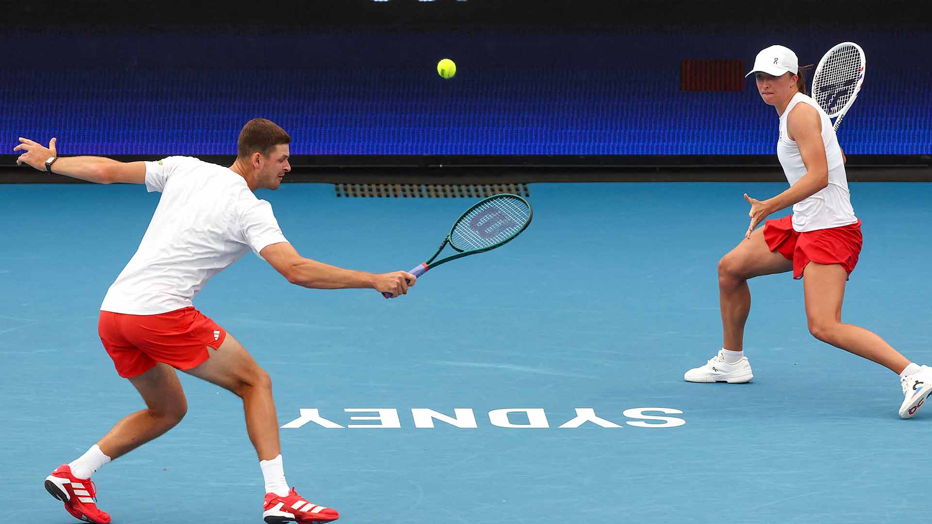Poland battles past Czechia to earn United Cup QF spot