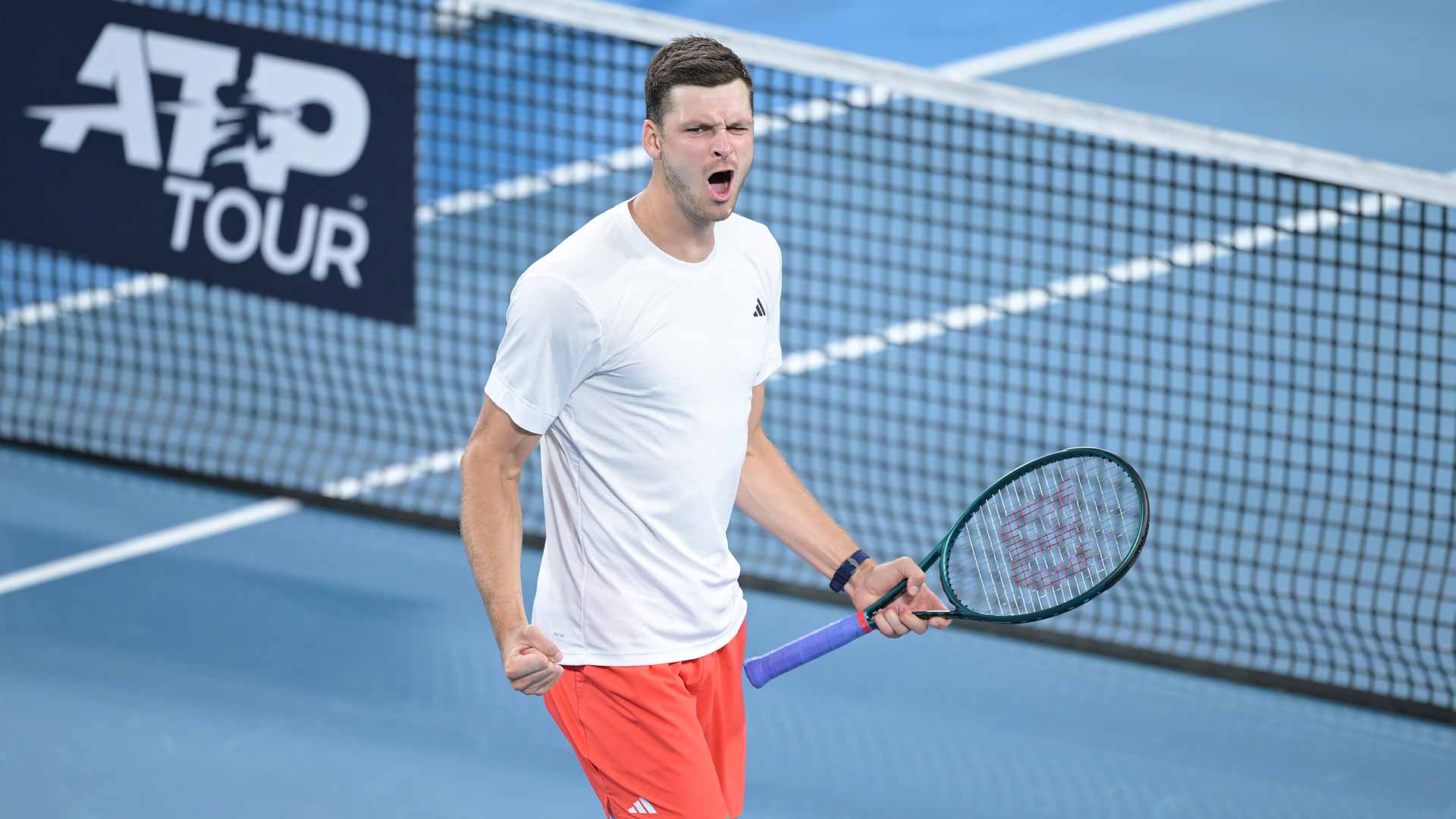 Tokyo Take-Off! Shapovalov Serves Past Johnson